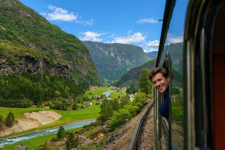 Bergen: Legendary Flam Railway & UNESCO Fjord Cruise