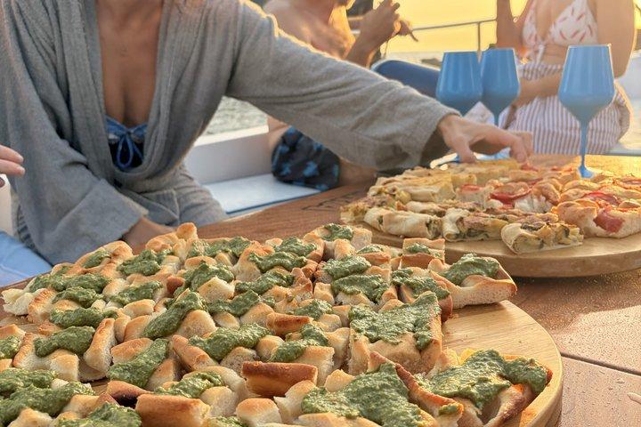 La Spezia : Portovenere Boat Tour with Lunch Local food & Wine