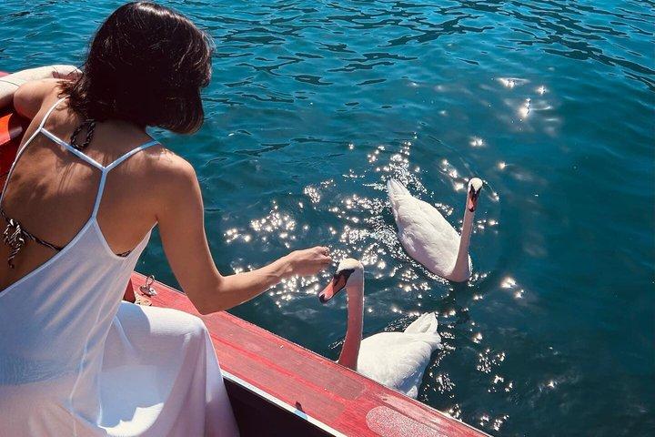 Lake Como Private Wooden Boat Tour & Italian Glamour