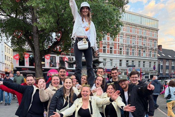 Party Walk & legendary pub crawl through St. Paul & Reeperbahn