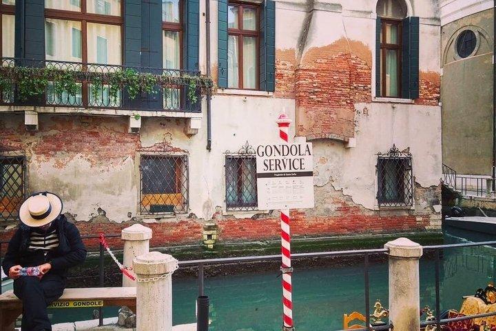 Enjoy A Private Gondola Ride In Venice