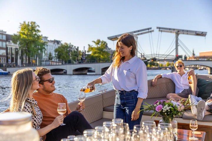 Amsterdam 2 Hour Small-Group Canal Cruise with Unlimited Snacks