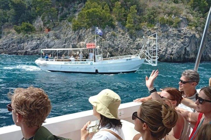 From Naples small group Sorrento Positano & Amalfi with boat tour