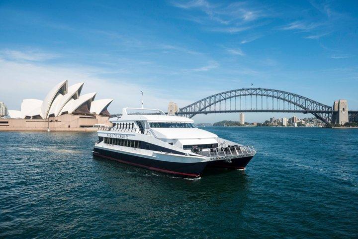 Sightseeing Buffet Lunch Cruise on Sydney Harbour