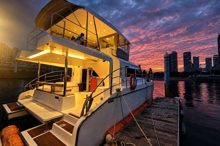 Busan Yacht Tour – Gwangan Bridge & Marine City Cruise