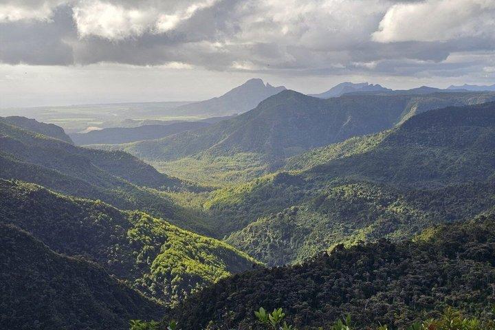 Seven Coloured Earth and South Coast Wonders Tour