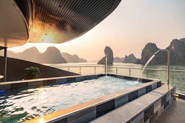 Jade Sails: Luxury Cruise Tour to Halong Bay and Lan Ha Bay