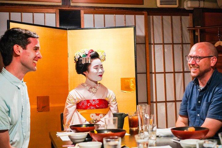 Kyoto Geisha & Maiko Dinner: Intimate Cultural Experience in Gion