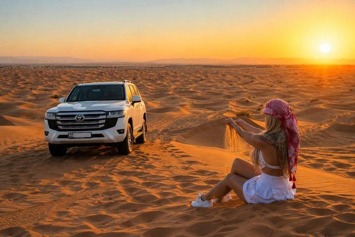 Dubai Morning Desert Safari, Camel Ride & Falcon Photo