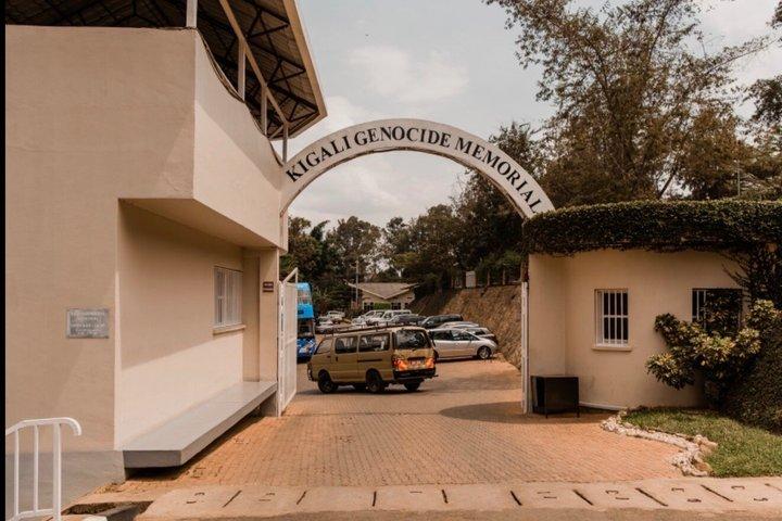 Kigali City Tour: History, Art and Local Highlights.