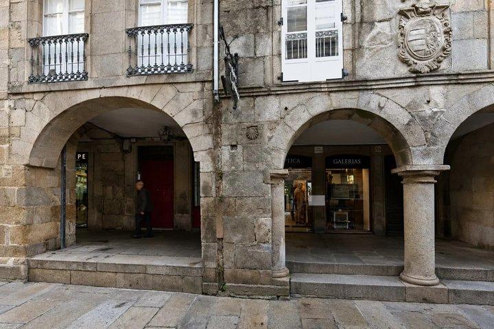 Self Guided Walking Tour to Santiago de Compostela with Quiz