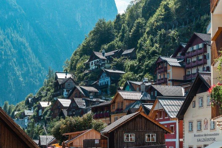Salzburg & Hallstatt: The Smart Route Private Tour (Driver+Guide)