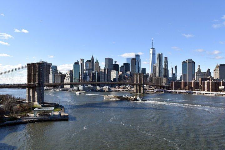 NYC Bus Tour of Brooklyn, Bronx, Queens: Art, Food & Sports