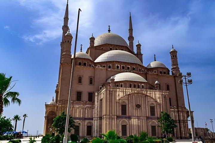 old Cairo tour ( citadel , El moaz street and Khan el khalili )