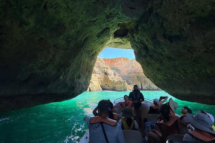 Portimão Boat Tour to Benagil & local hidden Caves Small Group