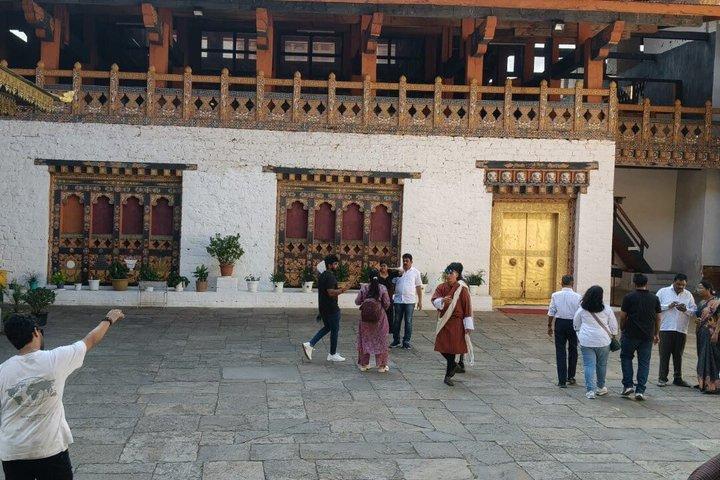 A Complete Trip of Bhutan in 7 Days with Phobjikha Valley