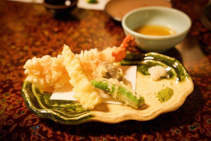 Kyoto: Geisha Dinner & Gion Cultural Walk