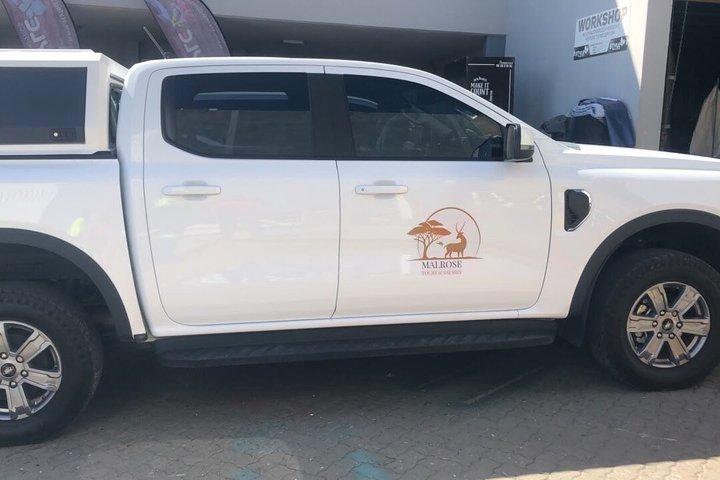 Windhoek Airport private transfer Hosea Kutako and Eros