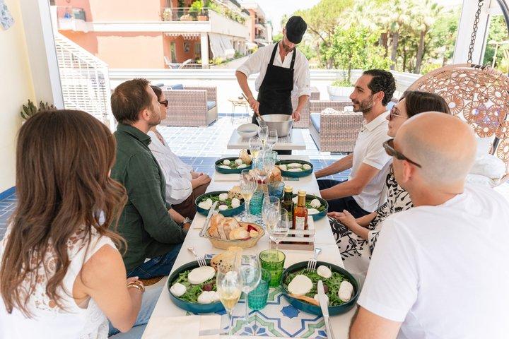 Sorrento Mozzarella Experience with Wine and Limoncello