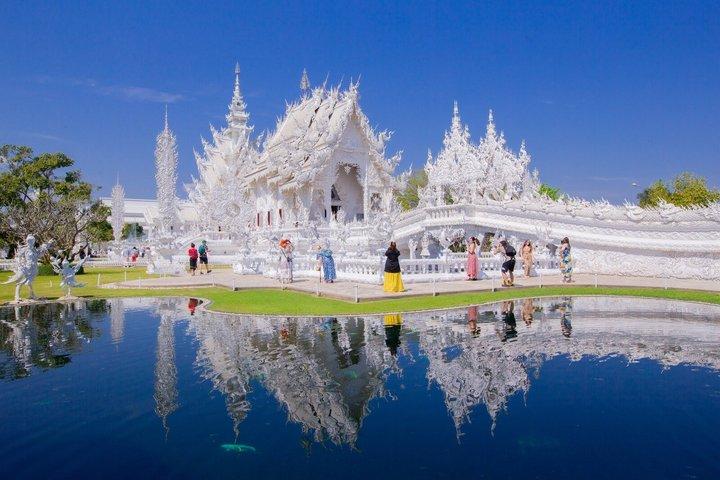 Private Chiang Rai Landmarks and Golden Triangle from Chiang Mai