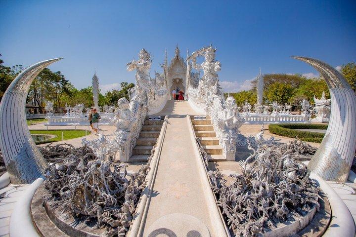Private Chiang Rai Landmarks and Golden Triangle from Chiang Mai