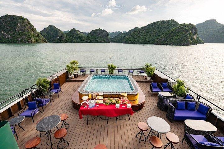 2 Days La Casta Cruises Tour to Halong and Lan Ha Bay from Hanoi