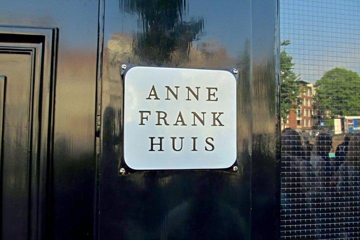 Anne Frank House: Guaranteed Entrance Ticket & Audio Guide