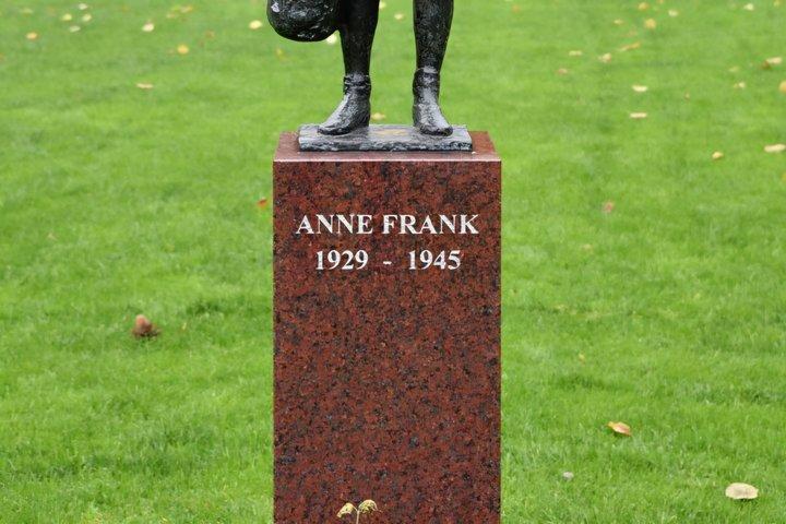 Anne Frank House: Guaranteed Entrance Ticket & Audio Guide
