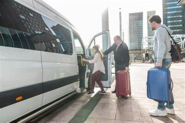 Premium Airport Transfer from FCO to Rome