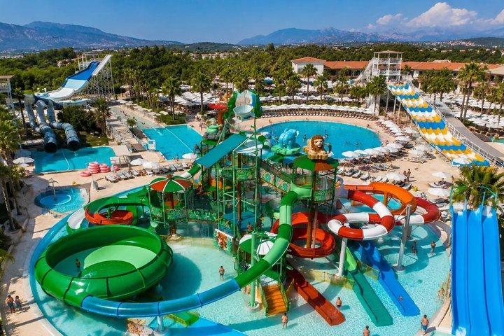 Waterhill Aquapark Ticket with Lunch and Unlimited Drinks