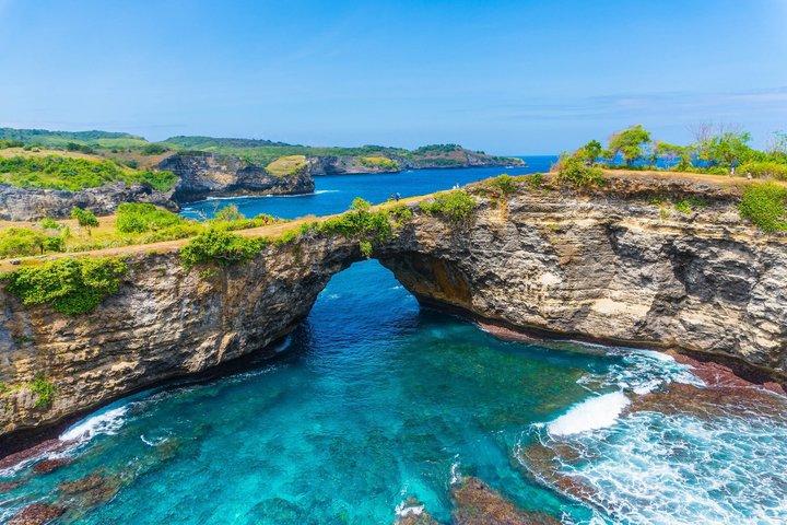 West Nusa Penida Tour Snorkeling Kelingking Beach and Lunch