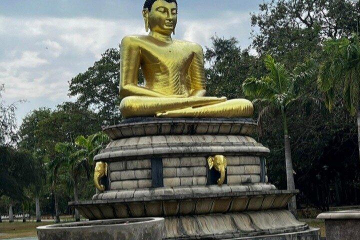 Colombo Tuk Tuk City Tour With Experience Guide ( All Inclusive )