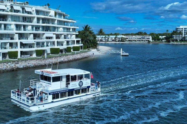 Noosa Queen Seafood Lunch Cruise - Complimentary Drink On Arrival