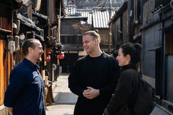 Gion & Higashiyama with a private Tour Guide in German or English