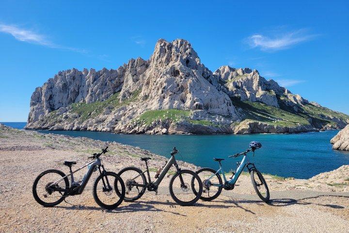 Self guided tours and Bike Rental in Marseille near Calanques