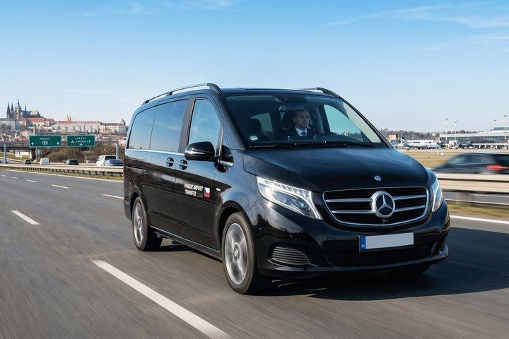 Prague: PRG Airport Private Transfer to/from City Center