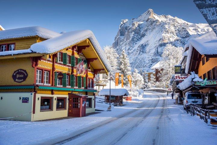 Zurich Hop on Hop off to Interlaken Grindelwald and Lauterbrunnen