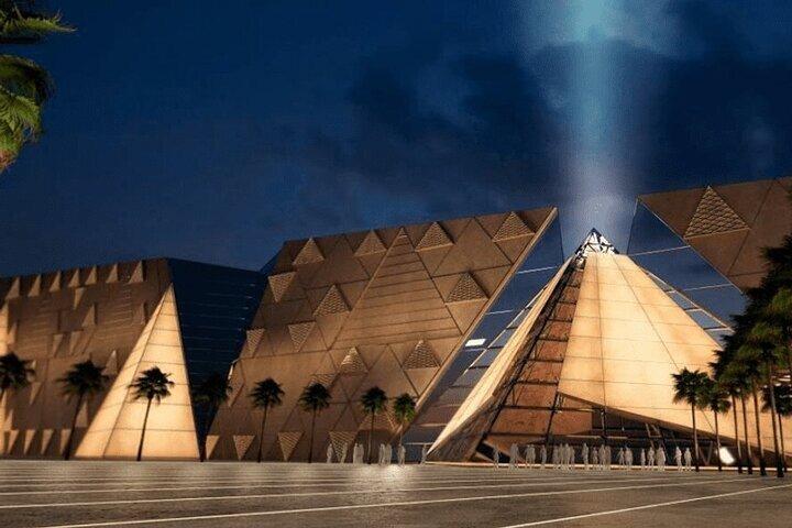 Full-Day Giza Pyramids and Grand Musuem Tour from Cairo Airport