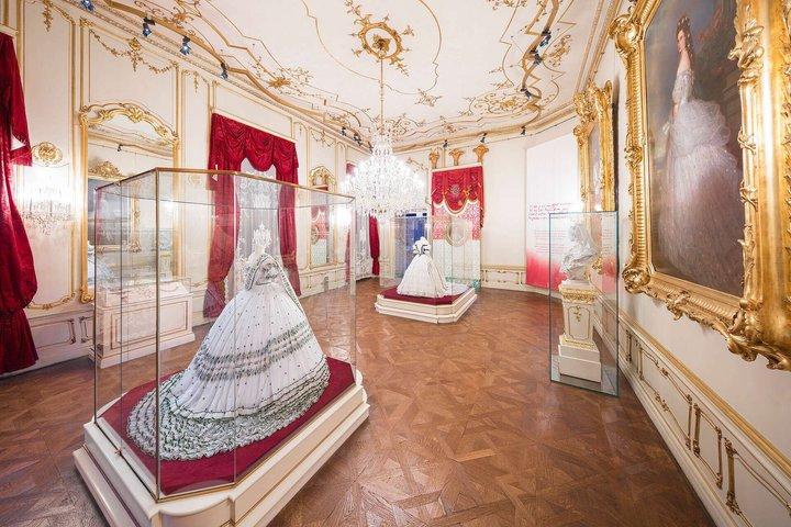 Sisi Pass with Schönbrunn Castle Sisi and Furniture Museum