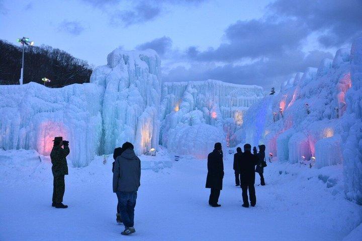 Lake Shikotsu Ice Festival Tour with Ice Art and Illumination