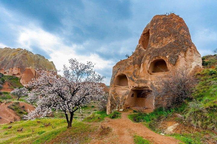 Cappadocia Pearls: 3 Day Tour from Istanbul - Balloon Ride Option