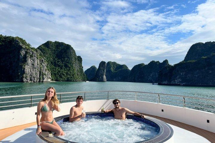 Hanoi: Luxury Cat Ba Island, Lan Ha Bay Scenic Day Cruise & Lunch