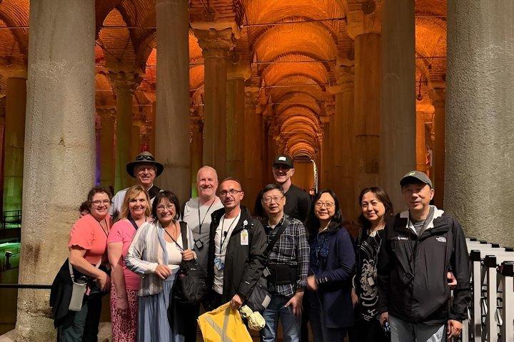 Istanbul Highlights Small-Group Tour with Bosphorus Cruise