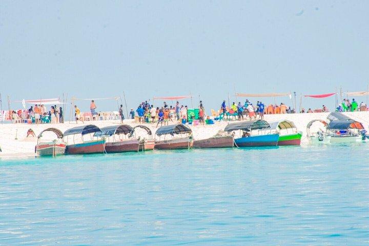 Full-day Prison Island & Nakupenda Sandbank with Lunch (BBQ)