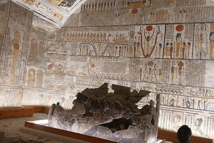 Luxor: Valley of Kings, Hatchepsut Temple ,Karnak & Luxor-DayTour