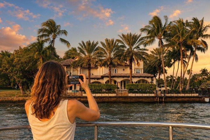 Fort Lauderdale Millionaire Homes Sightseeing Cruise + Free Drink