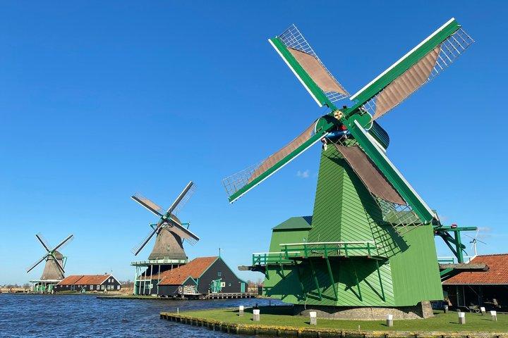 Private 4–5h Electric Car Tour: Zaanse Schans + Choice of Village