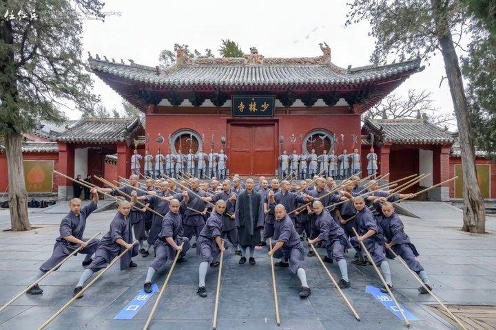 Luoyang Private Day tour to Longmen Grottoes and Shaolin temple
