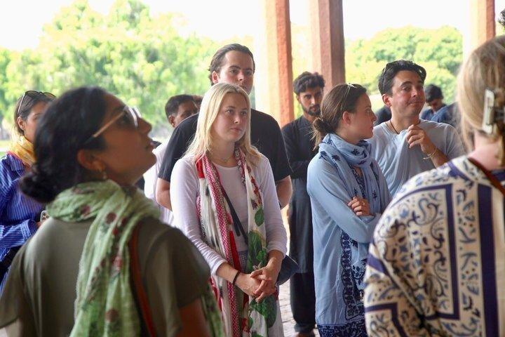 Lahore Private Tour-Fort, Walled City Royal Mosque & Wagah Border