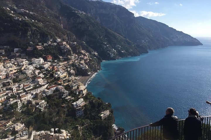 Naples to/from Positano Private Transfer & Optional Pompeii Stop